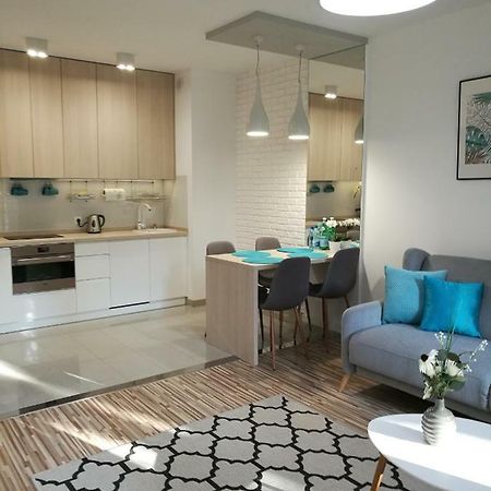 Apartament Mini Lägenhet Lublin Exteriör bild