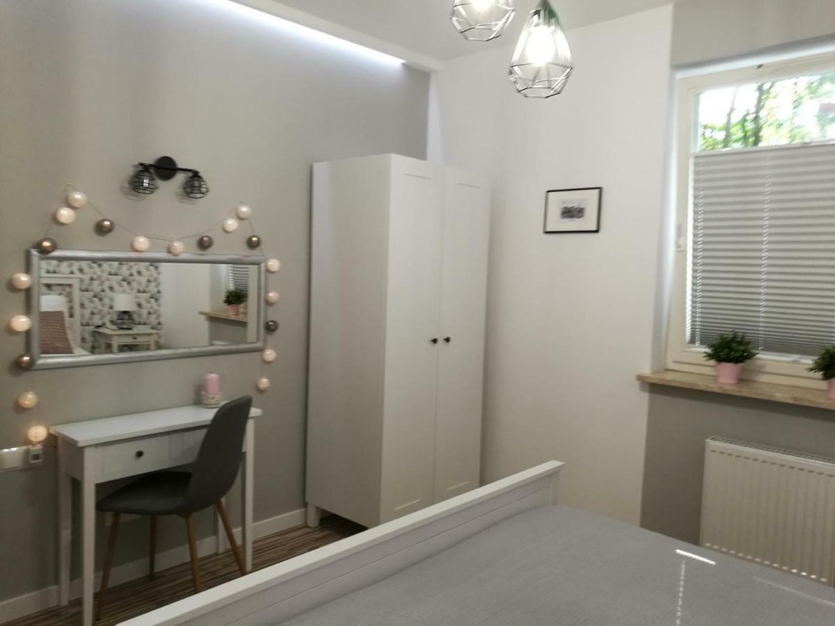 Apartament Mini Lägenhet Lublin Exteriör bild