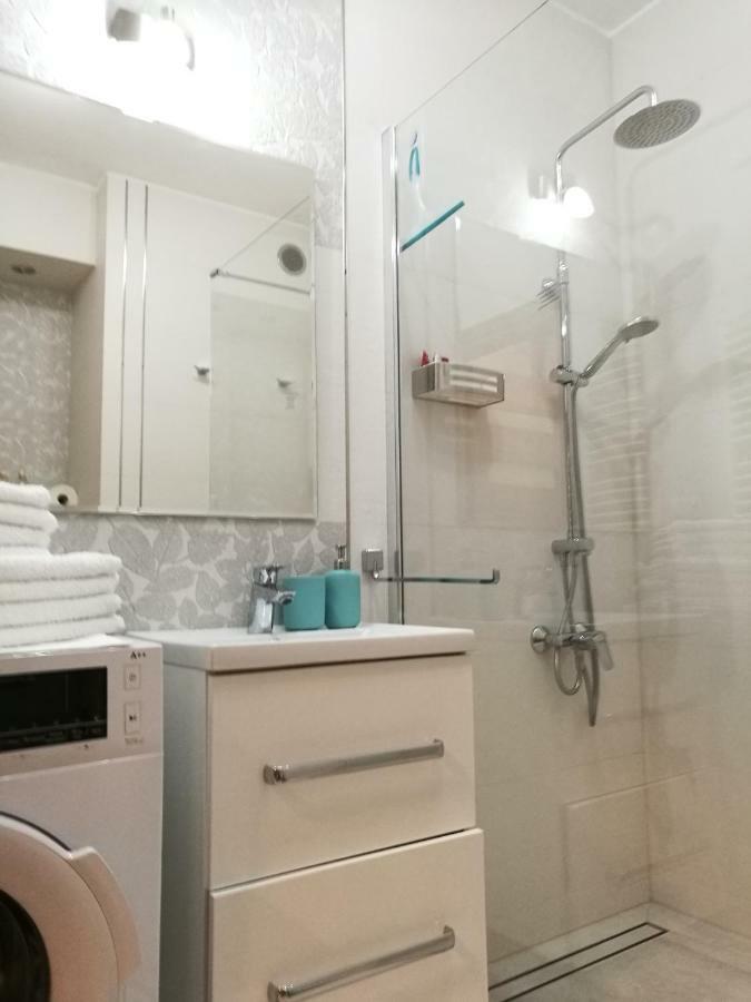 Apartament Mini Lägenhet Lublin Exteriör bild